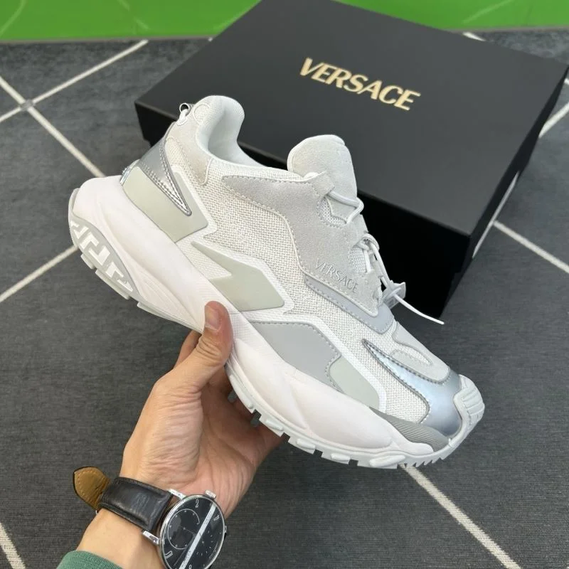 Timeless Versace Low Shoes 37538