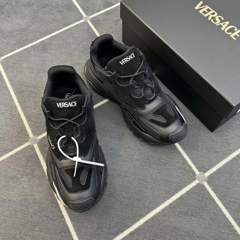 Versace Low Shoes RelaxedFit 37545