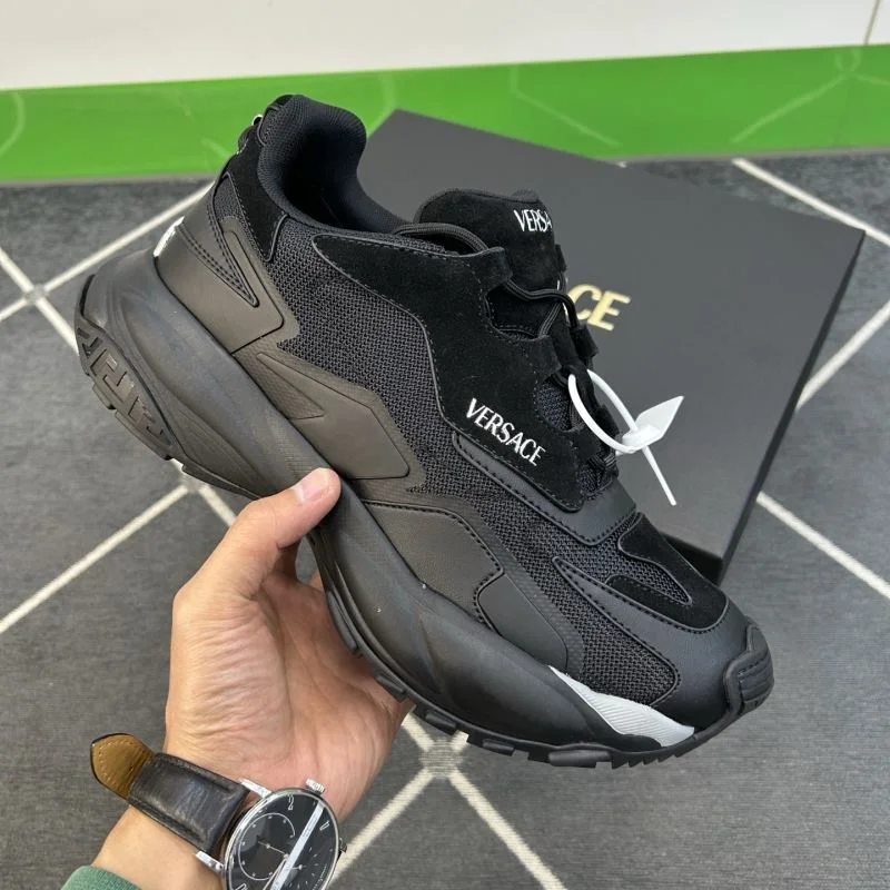 Versace Low Shoes RelaxedFit 37545