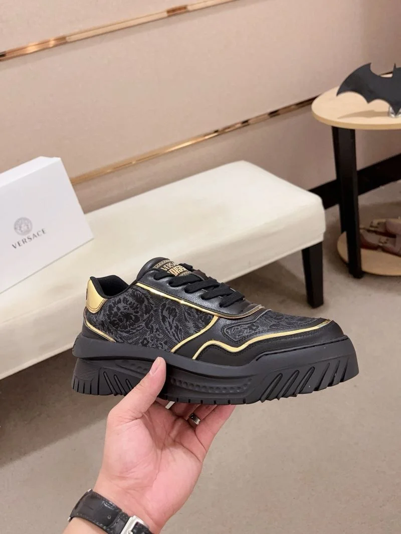 Cozy Versace Low Shoes 37539