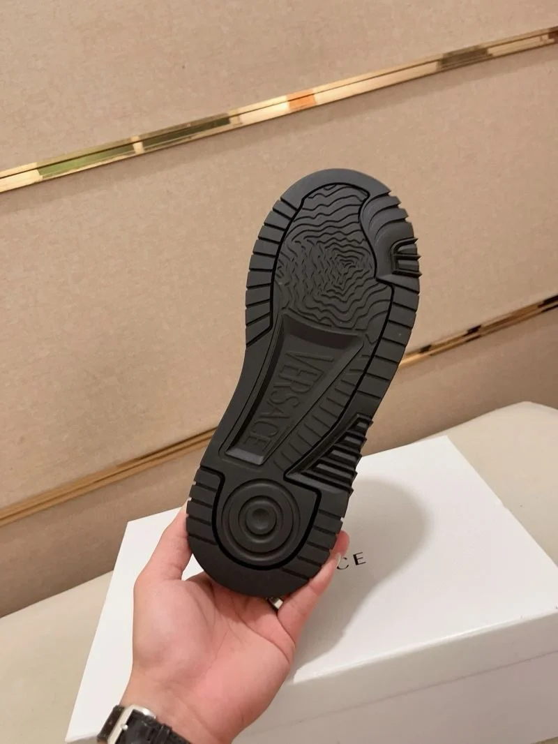 Cozy Versace Low Shoes 37539