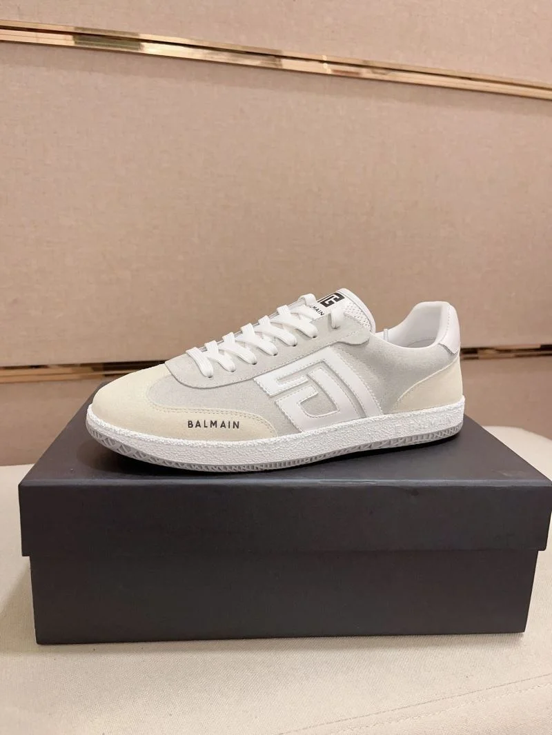 Stylish Versace Low Shoes 37524