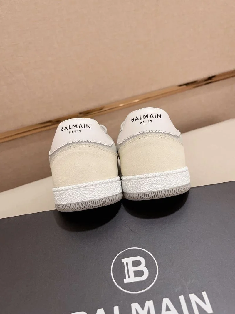 Stylish Versace Low Shoes 37524