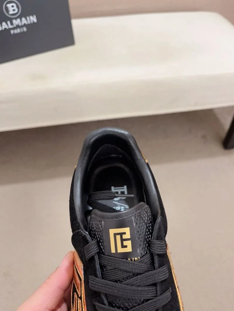 Durable Versace Low Shoes 37528