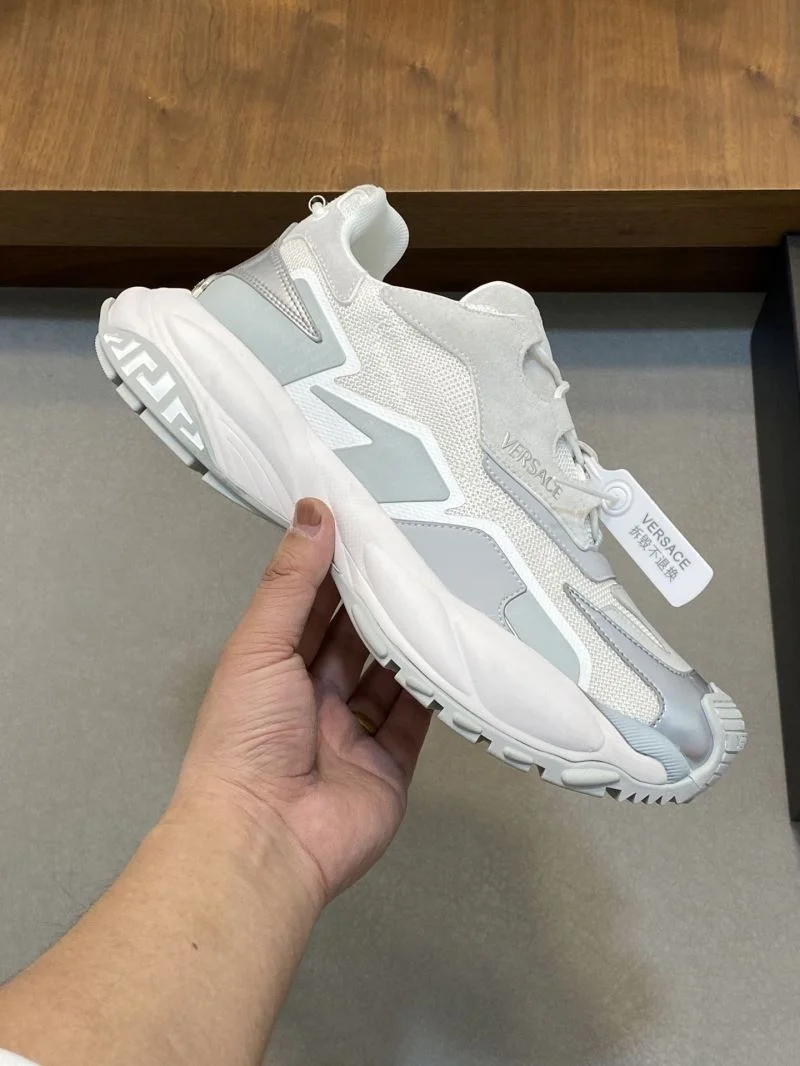 Versace Low Shoes Comfortable 37544
