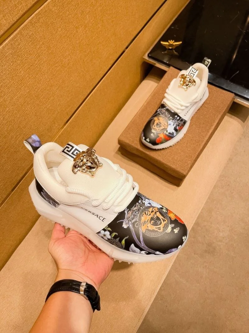 Efficient Versace Low Shoes 37533