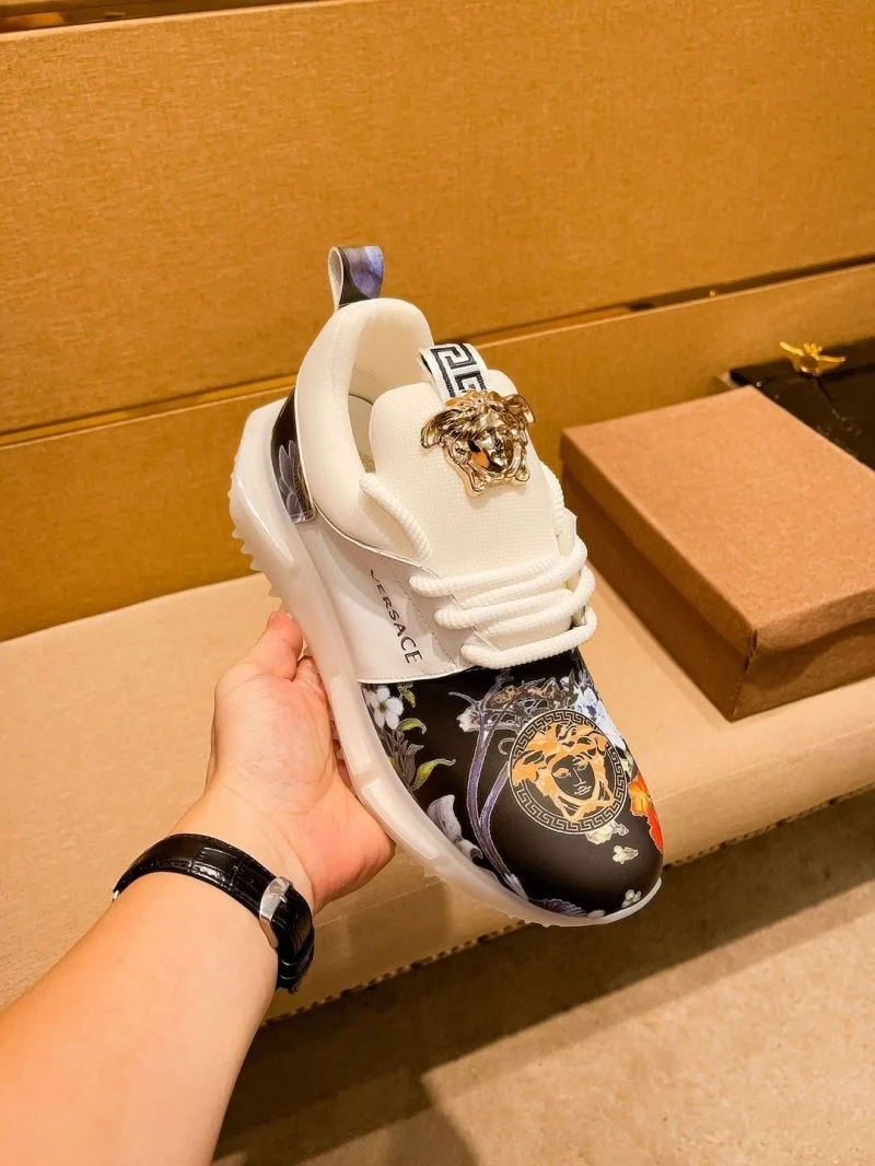 Efficient Versace Low Shoes 37533