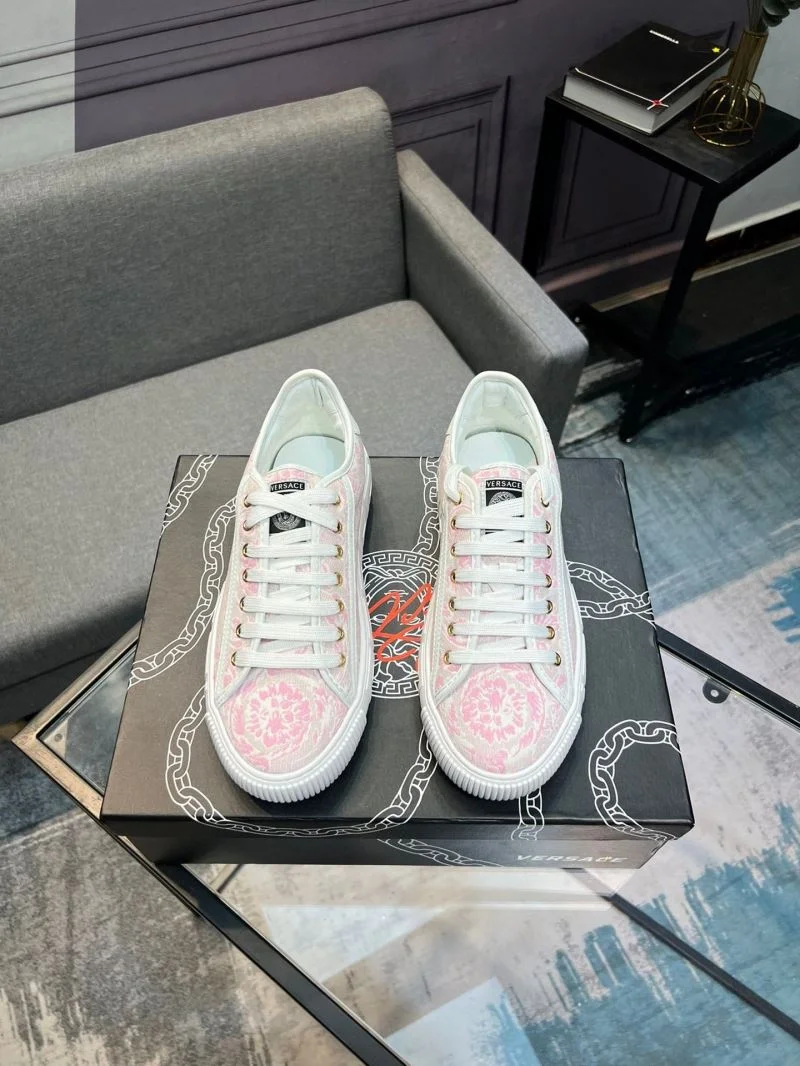 Reliable Versace Low Shoes 37527
