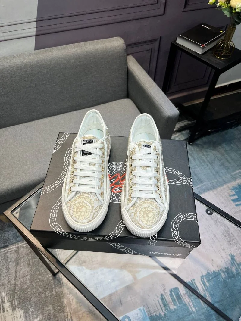 Versace Low Shoes SmoothTexture 37541