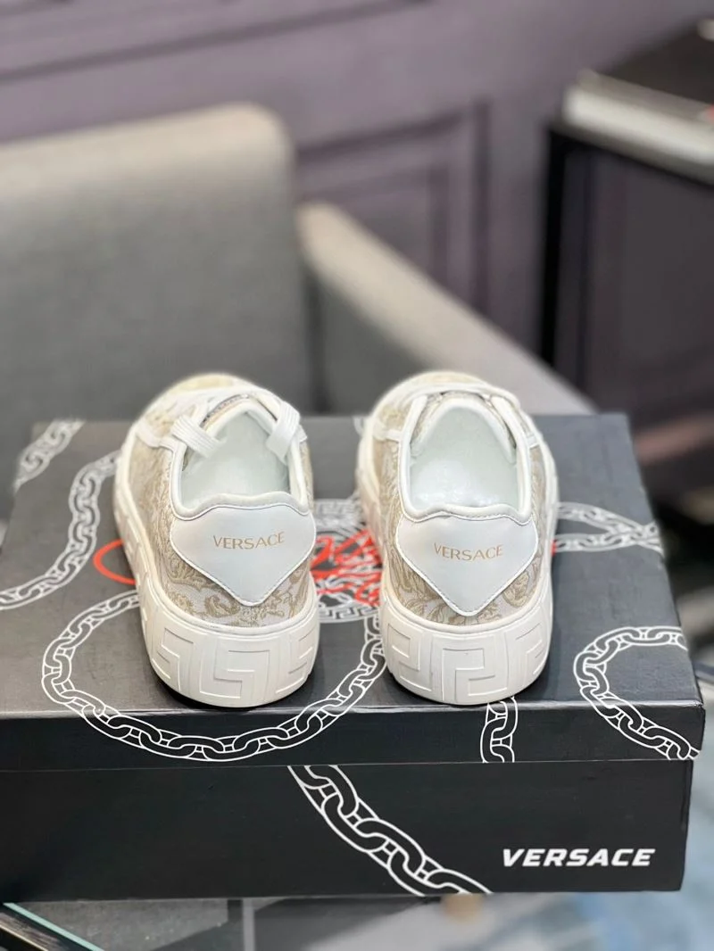 Versace Low Shoes SmoothTexture 37541