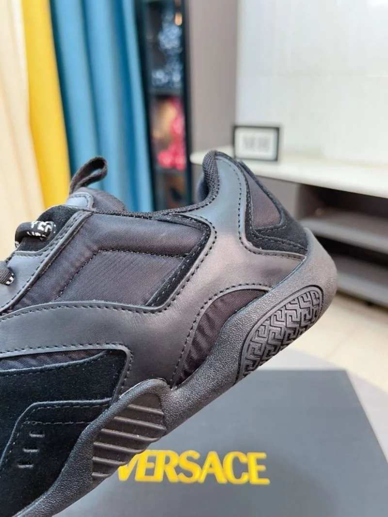 Versace Low Shoes ZipUp 37516