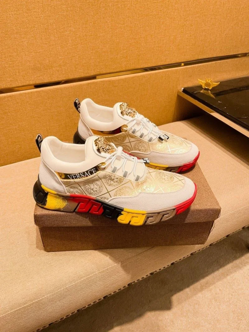 Versatile Versace Low Shoes 37518