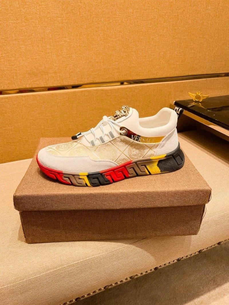Versatile Versace Low Shoes 37518