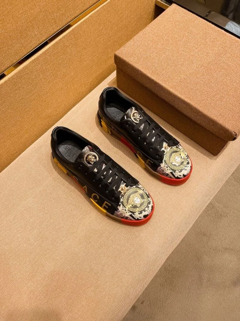 Modern Versace Low Shoes 37513