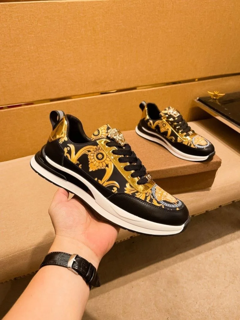 Vibrant Versace Low Shoes 37512