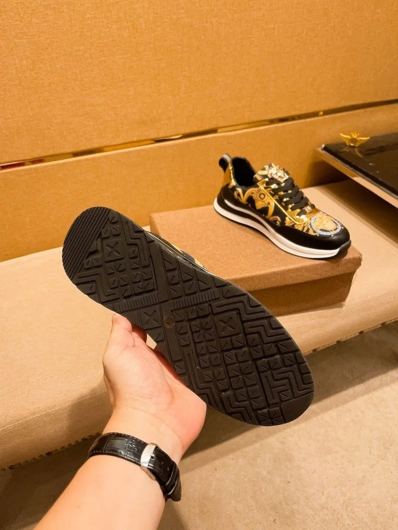 Vibrant Versace Low Shoes 37512