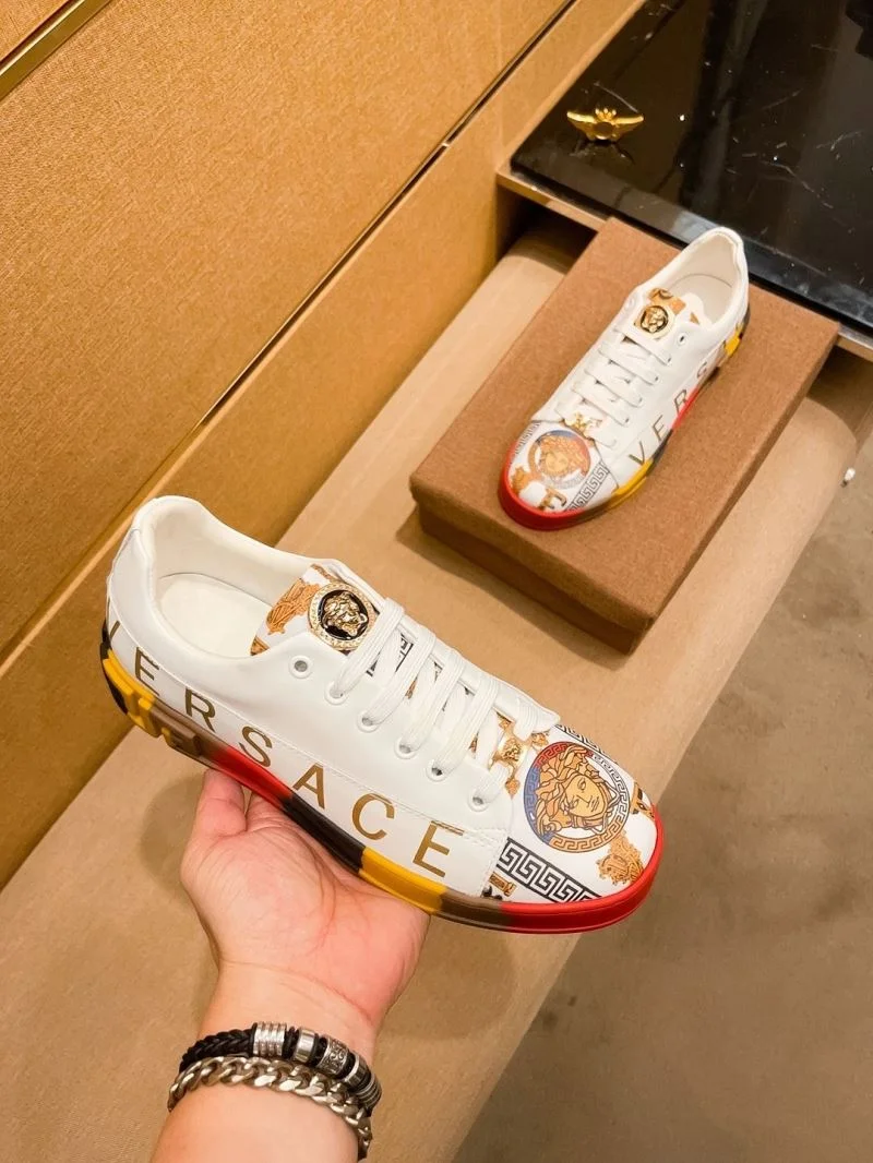Versace Low Shoes Durable 37502