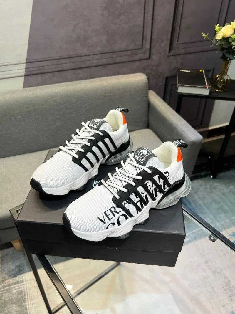 Fashionable Versace Low Shoes 37510