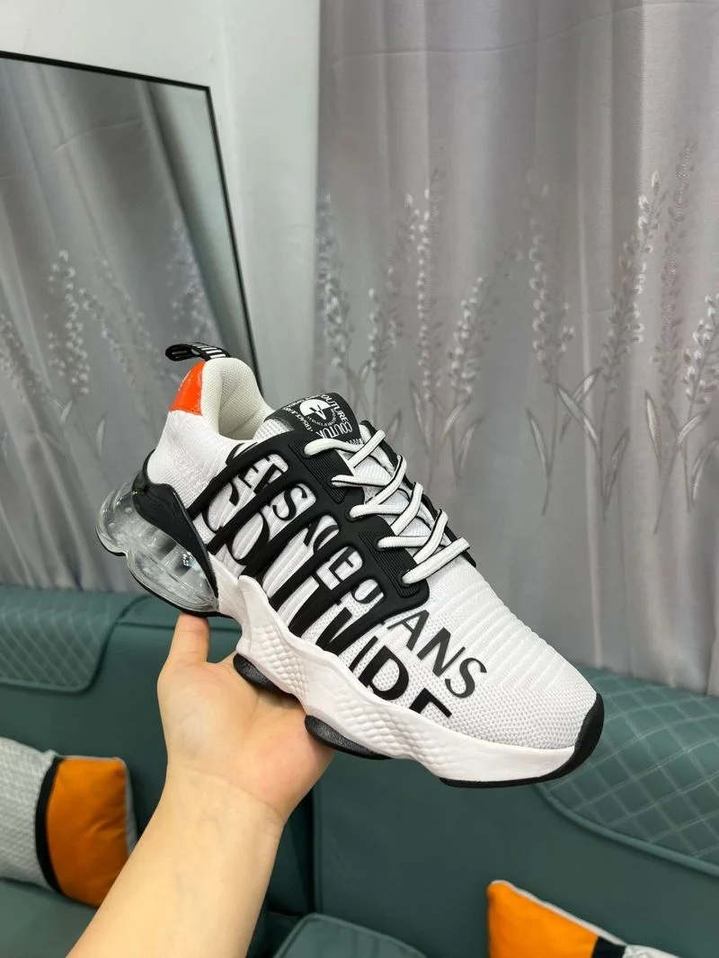 Fashionable Versace Low Shoes 37510