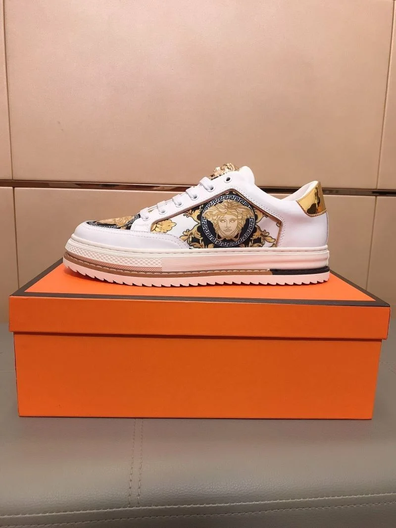 Versace Low Shoes Attractive 37491