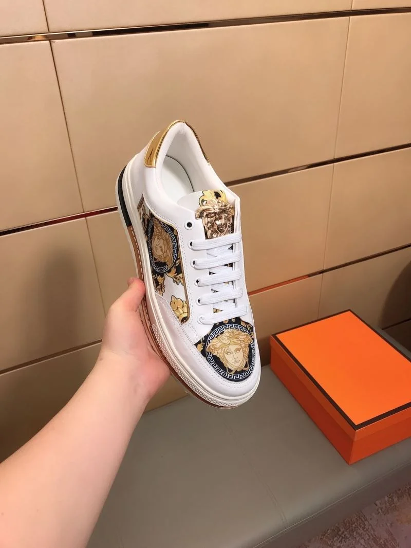 Versace Low Shoes Attractive 37491
