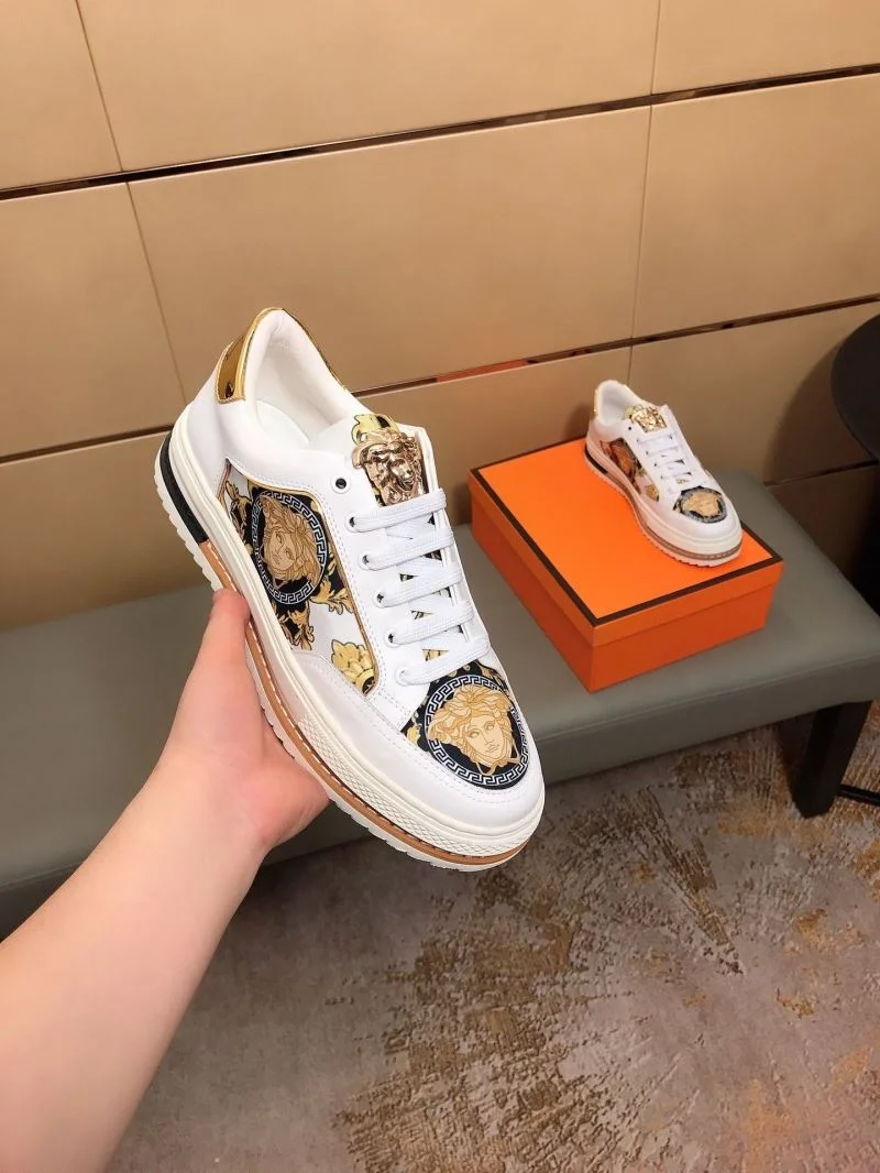 Versace Low Shoes Attractive 37491