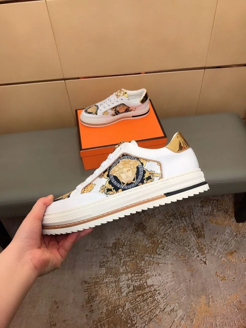 Versace Low Shoes Attractive 37491