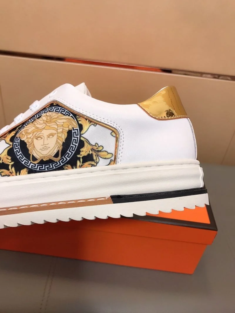 Versace Low Shoes Attractive 37491