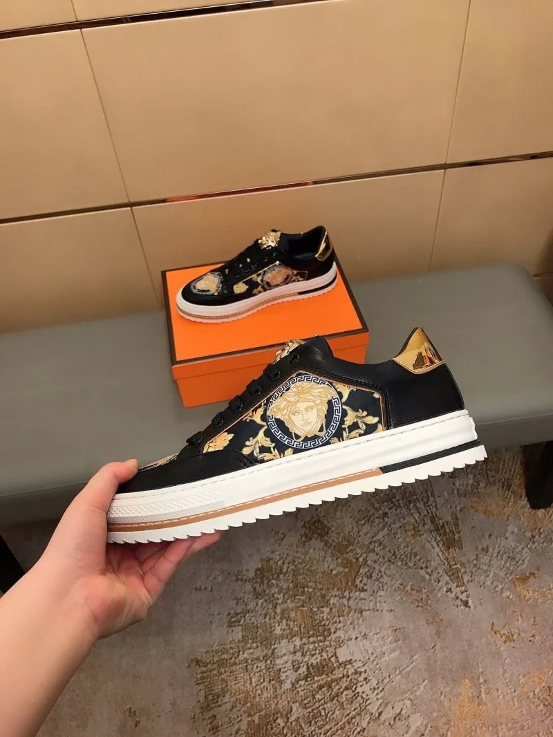 Versace Low Shoes Neat 37480