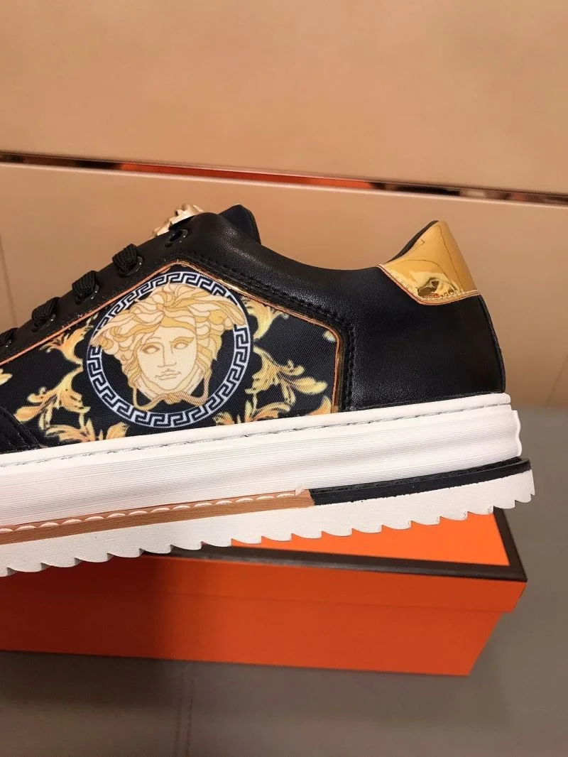 Versace Low Shoes Neat 37480