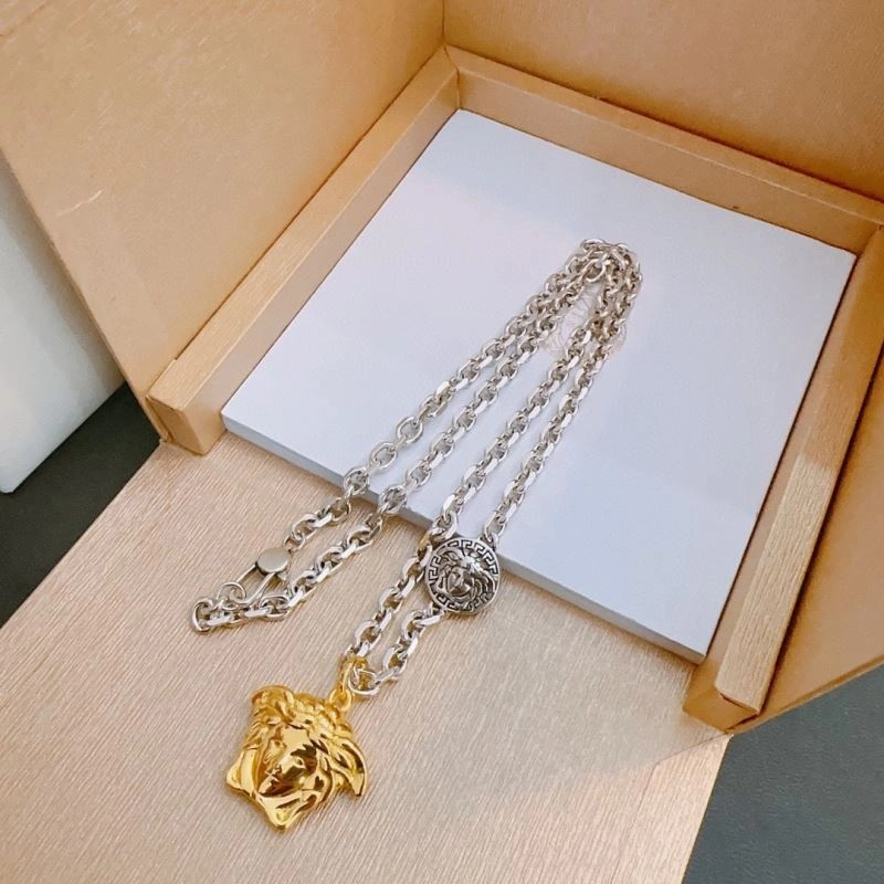 Sporty Versace Necklaces 214426
