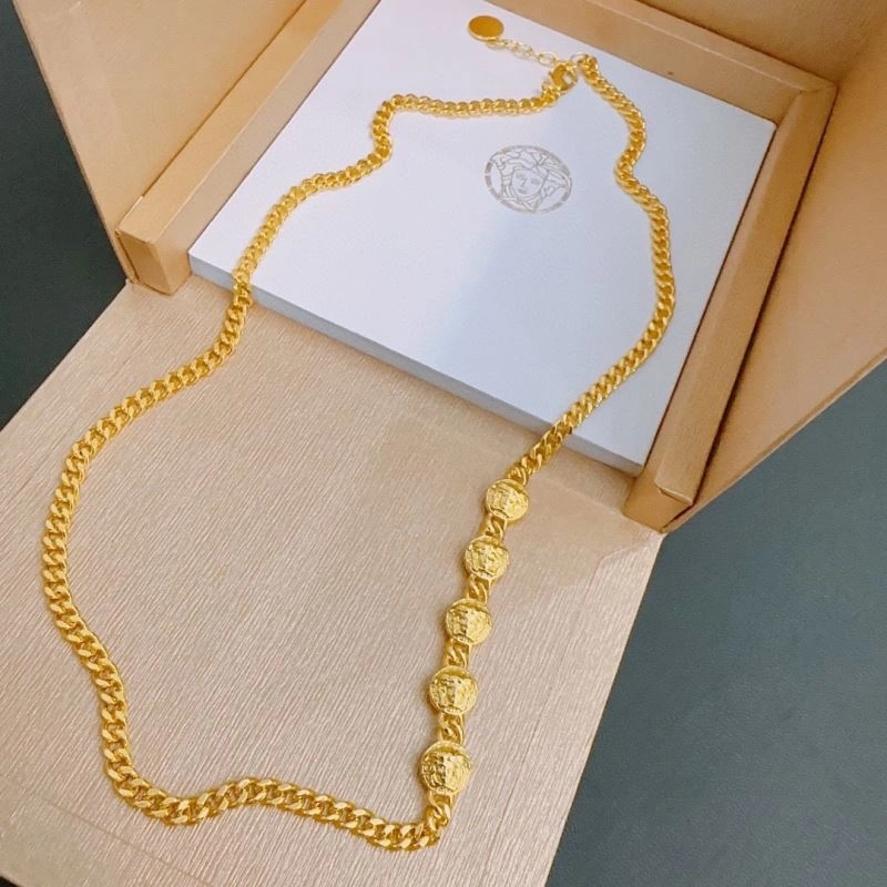 Elegant Versace Necklaces 214065