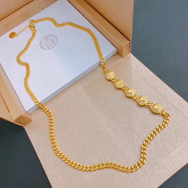 Elegant Versace Necklaces 214065