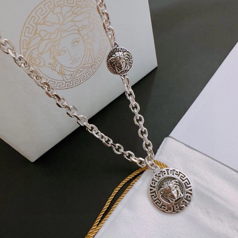Sophisticated Versace Necklaces 212490