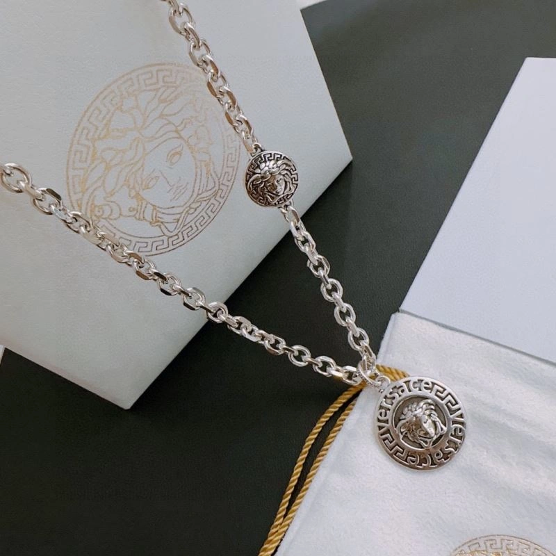 Sophisticated Versace Necklaces 212490