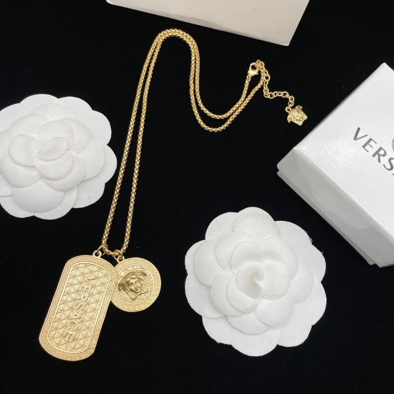 Versace Necklaces Versatile 212500