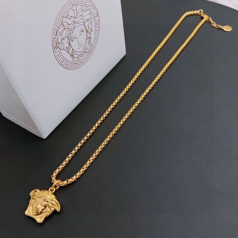 Comfortable Versace Necklaces 211611