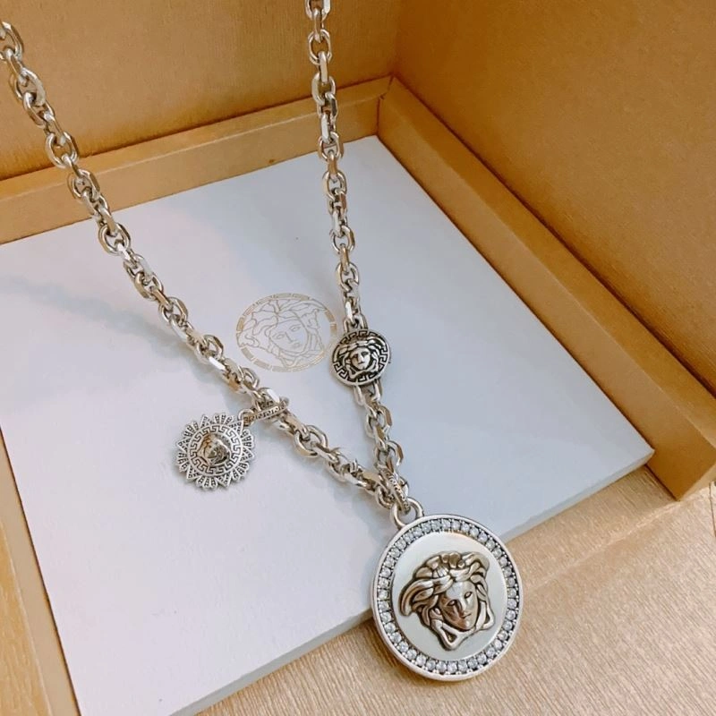 MoistureWicking Versace Necklaces 211605