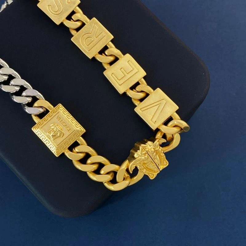 Versace Necklaces WaterResistant 211011