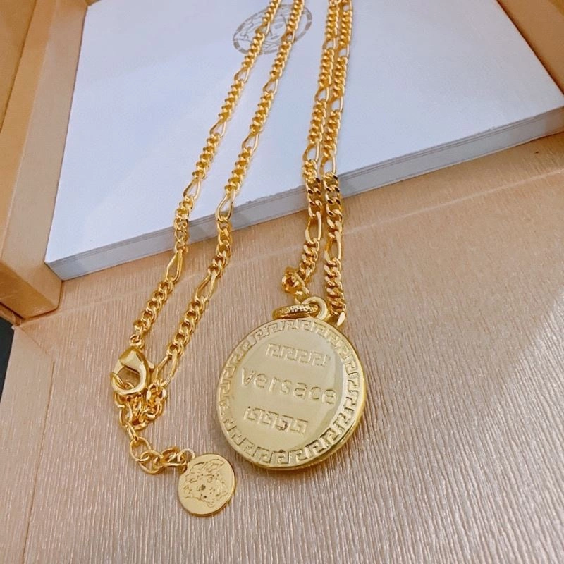 Affordable Versace Necklaces 211007