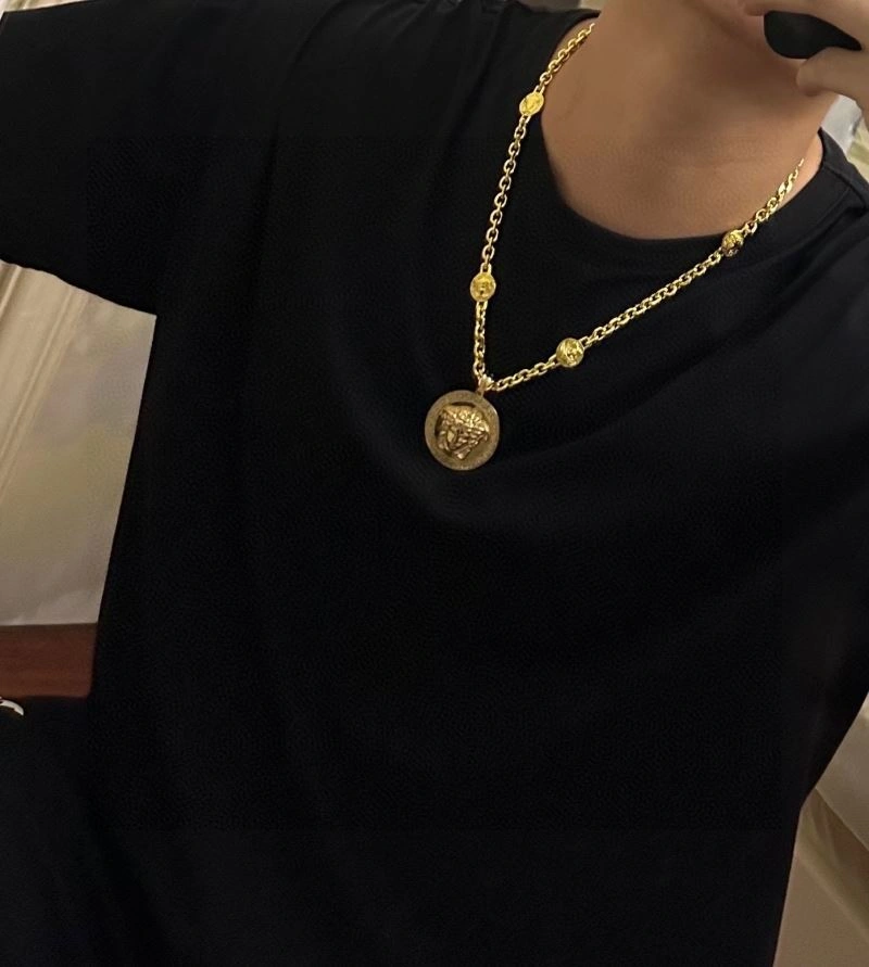 Attractive Versace Necklaces 211008