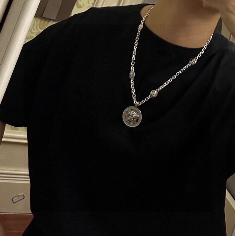 Flexible Versace Necklaces 210290