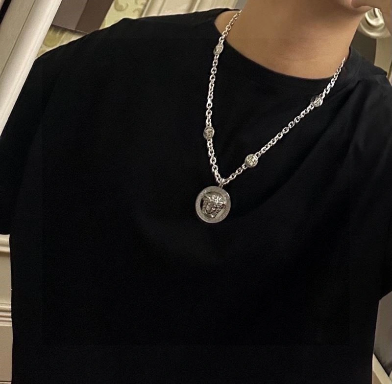 Flexible Versace Necklaces 210290