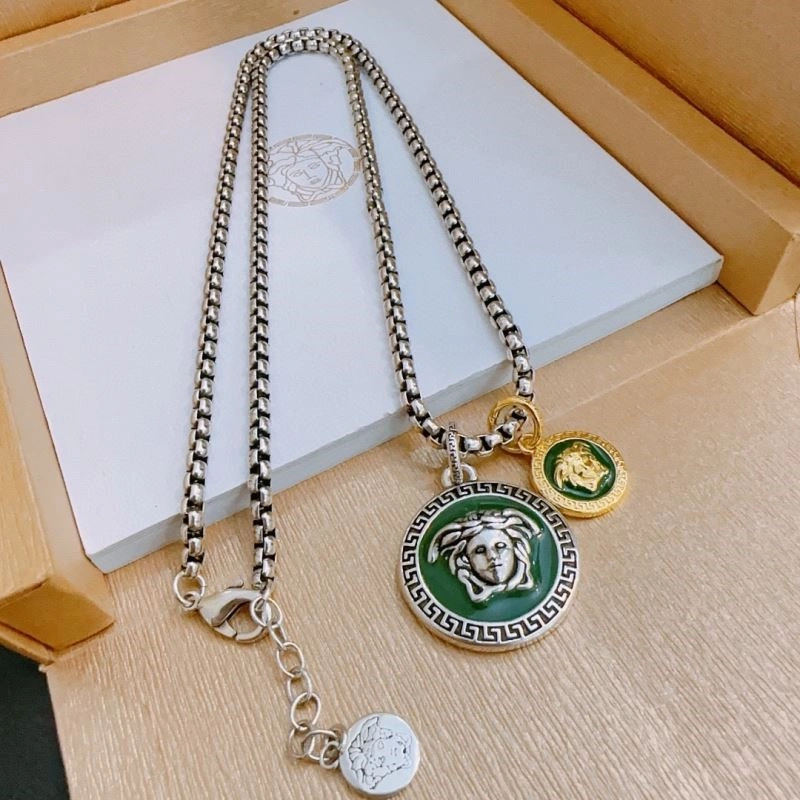Versace Necklaces Unique 209606