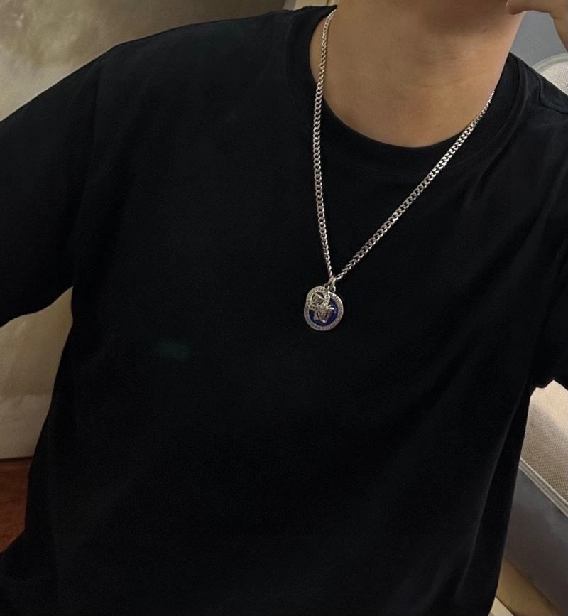 EyeCatching Versace Necklaces 209620