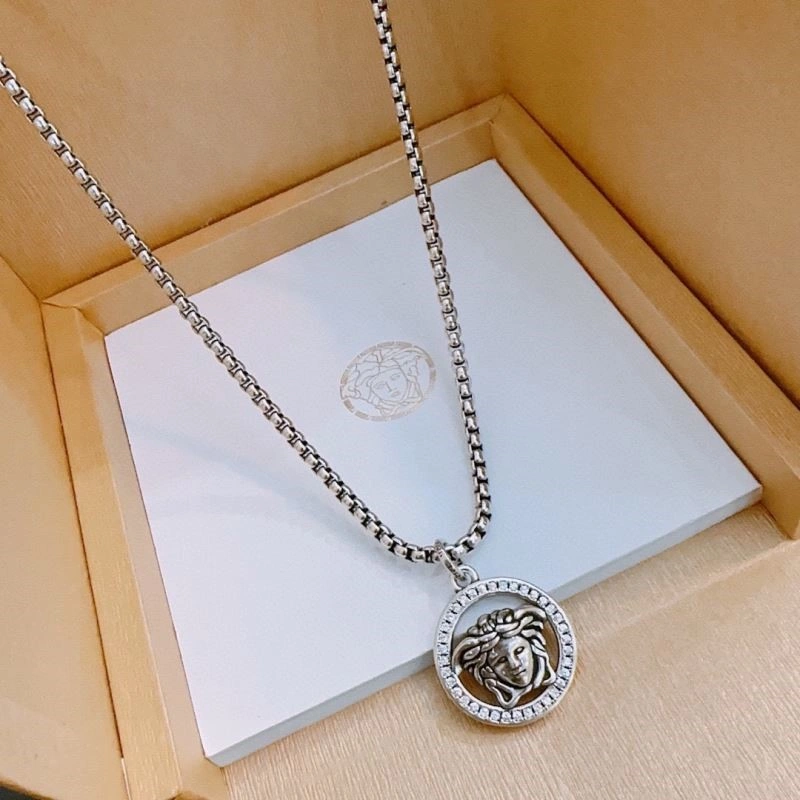 Neat Versace Necklaces 209621