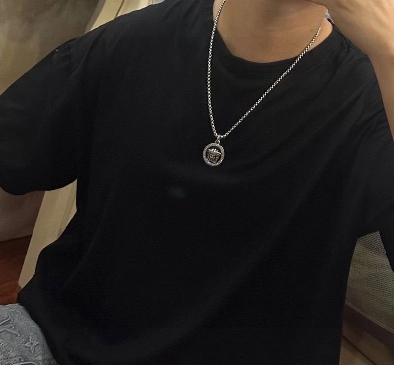 Neat Versace Necklaces 209621