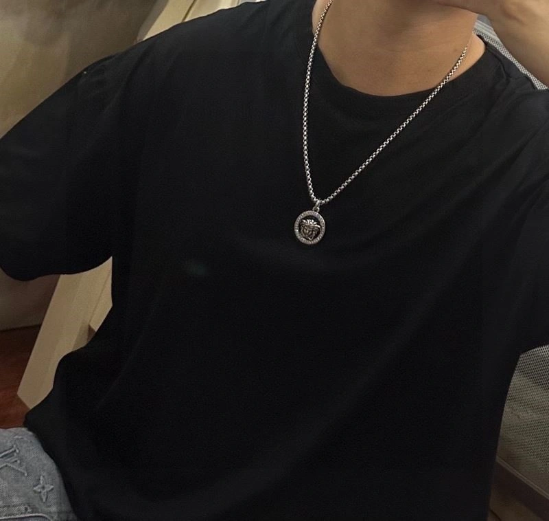Neat Versace Necklaces 209621