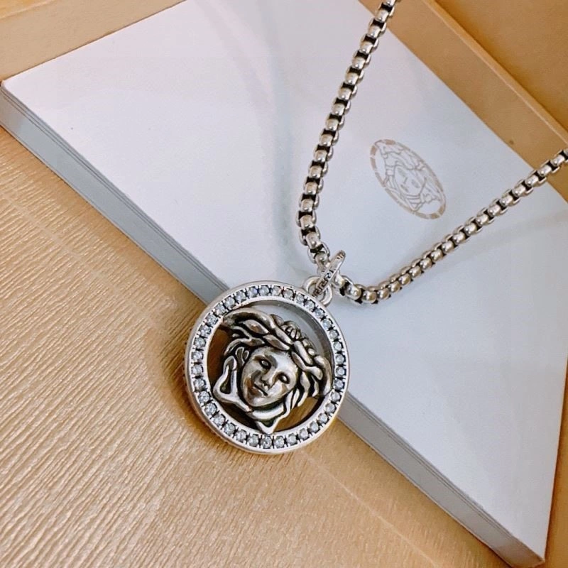 Neat Versace Necklaces 209621