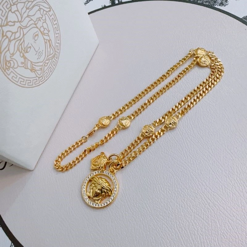 Versace Necklaces ModernLook 209597